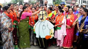 Opposition to Pranjal Khewalkar BJP oppose Eknath khadse  for Rupali Chakankar Jalgaon news