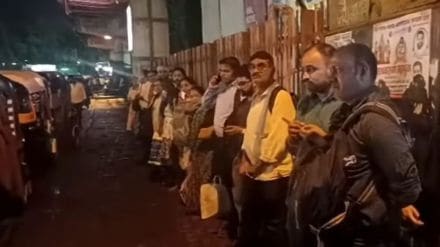 kalyan rickshaw drivers misbehave with journalist over fare refusal passengers suffer daily