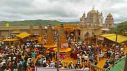 सलग सुट्ट्यांमुळे जेजुरीत भाविकांची गर्दी…