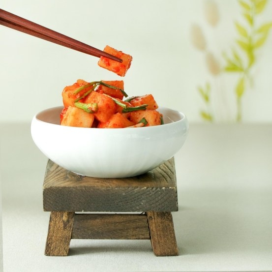 kimchi, benefits of eating kimchi, kimchi for gut health