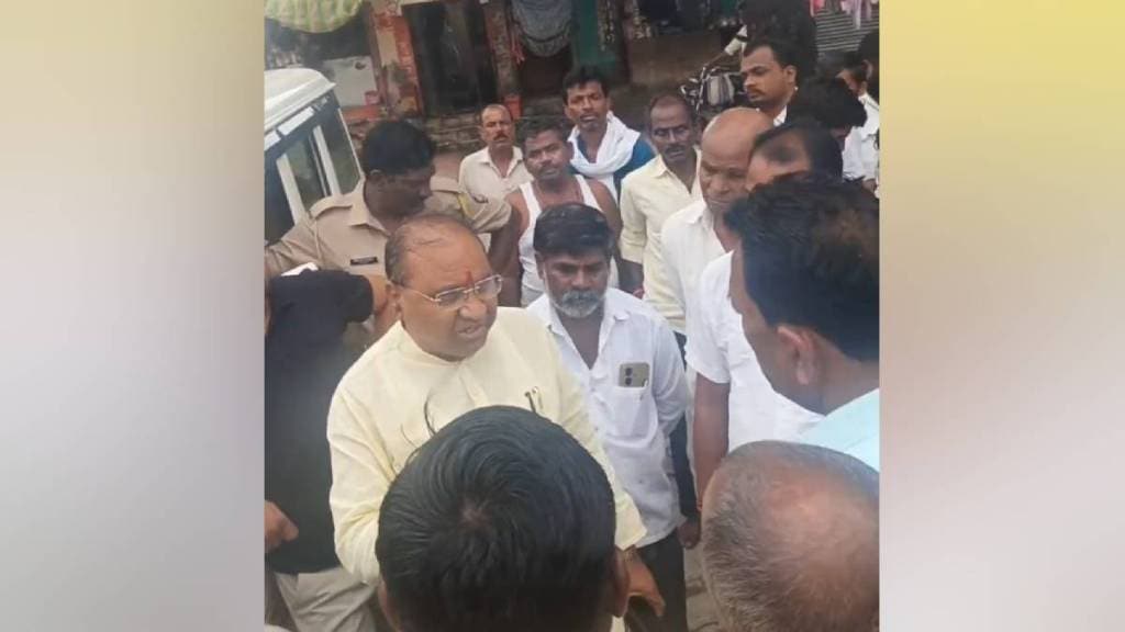 Villagers in the matkhand opposed MLA Kisanrao Wankhede over the Sahasrakund project