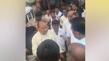 Villagers in the matkhand opposed MLA Kisanrao Wankhede over the Sahasrakund project