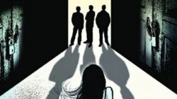Crime News : धक्कादायक! नोकरीचे आमिष दाखवून ६ जणांकडून महिलेवर सामूहिक बलात्कार; नेमकं काय घडलं?