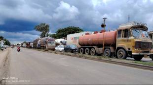 Warning of agitation for Manmad Road and Kolhar Bridge