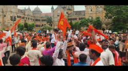 मराठा आंदोलकांचा पालिका कार्यालयासमोर ठिय्या; खाण्यापिण्याची गैरसोय असल्याने आंदोलक आक्रमक