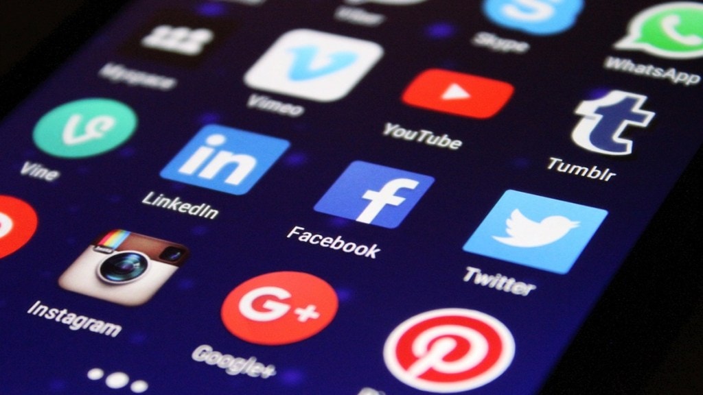 fake Facebook account, social media star harassment, Buldhana cyber police, defamatory posts online,