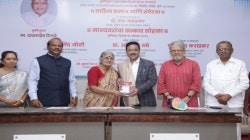 चंगळवाद वाढल्याने समाजाच्या संवेदना बोथट – मिलिंद जोशी