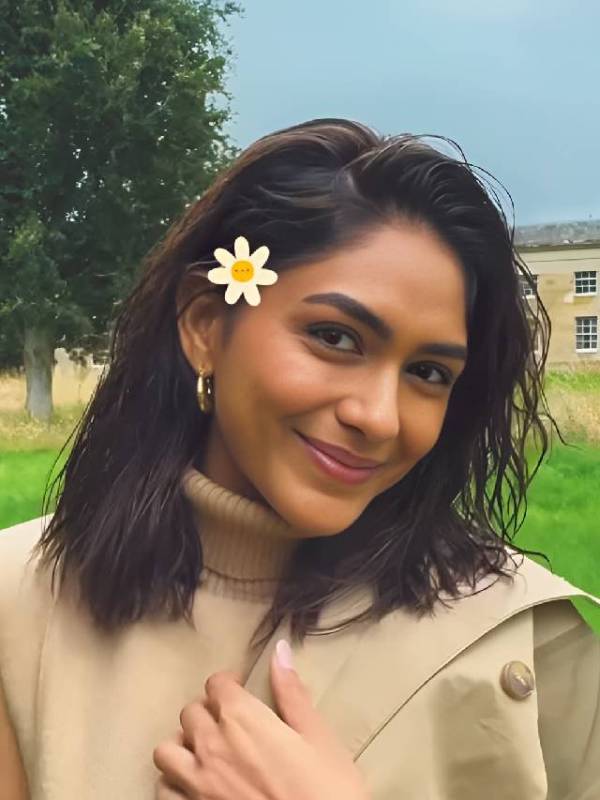 mrunal thakur favorite chia seeds drink for glowing skin