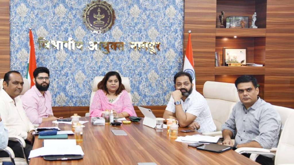 Divisional Commissioner Vijayalakshmi Bidri will visit Satnavari village along with a team of senior officers