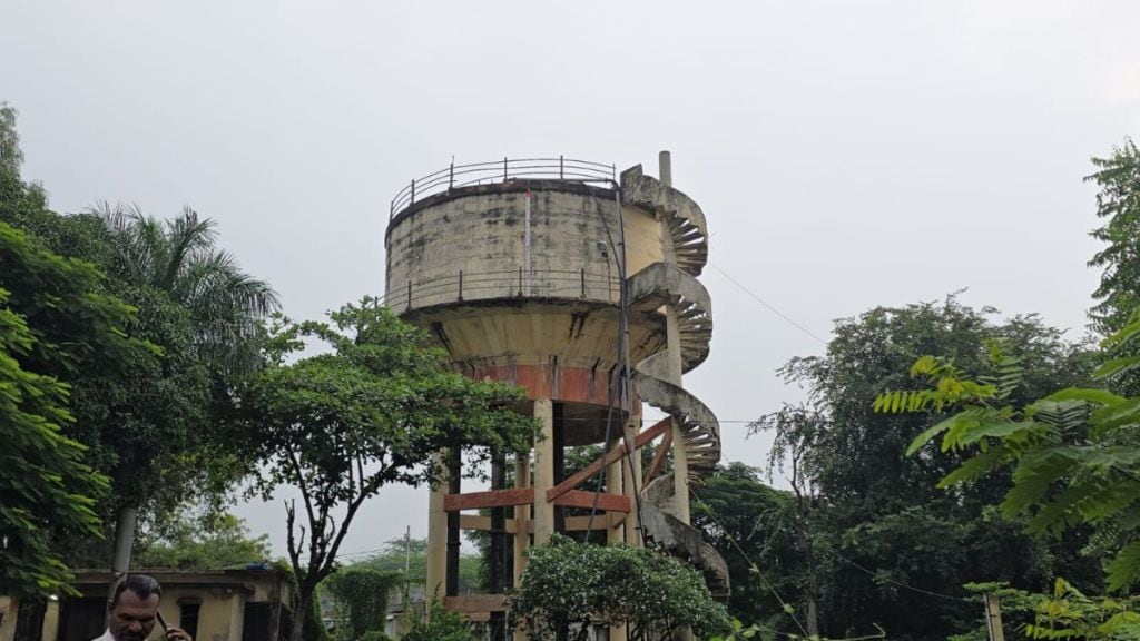 nandgaon faces water crisis despite full dams artificial water scarcity hits nandgaon in monsoon