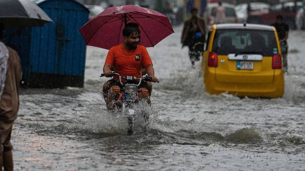 More than 150 killed in heavy rains in Pakistan