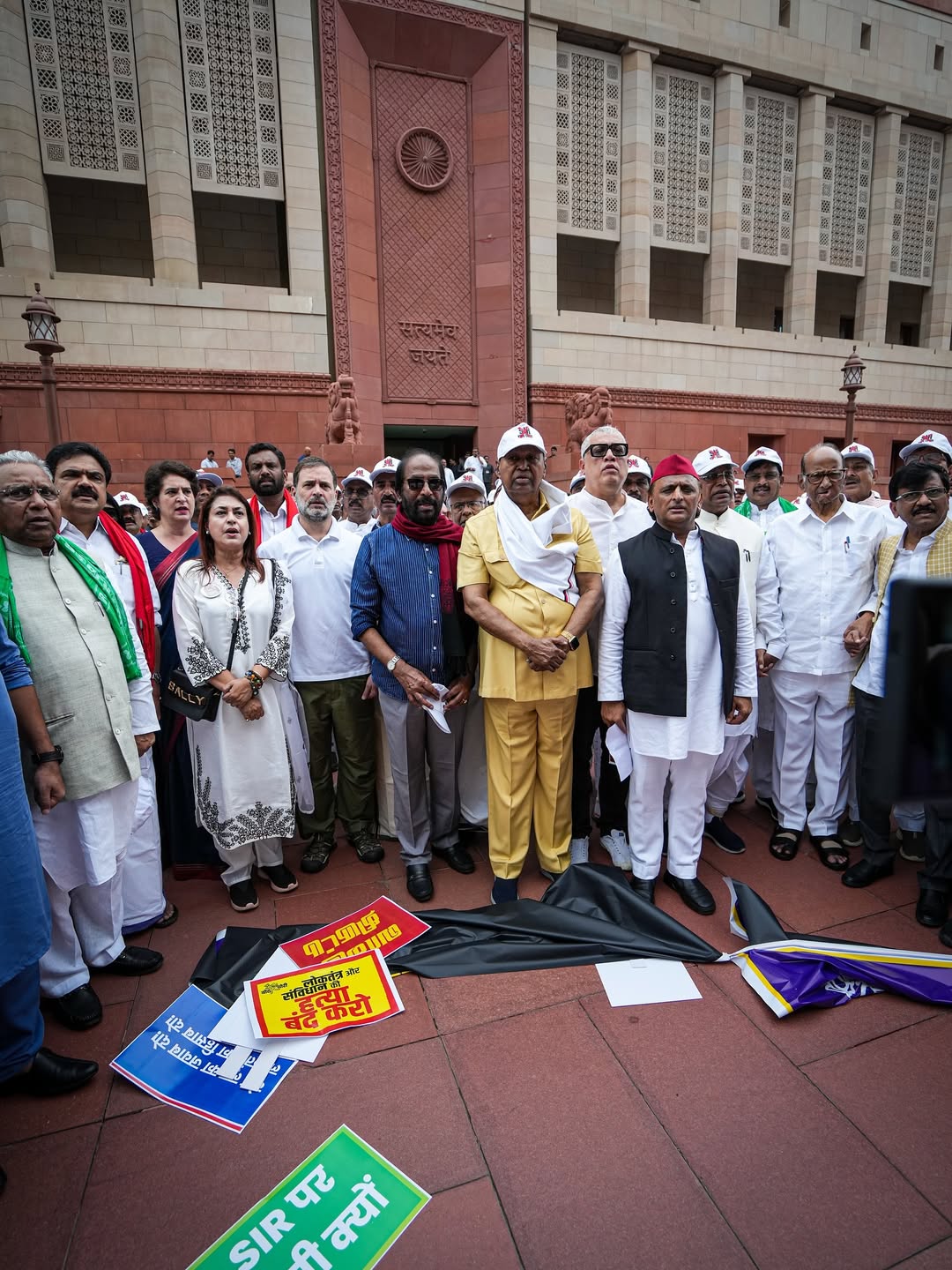 parliament protest, rahul gandhi, india alliance protest photos, election commission