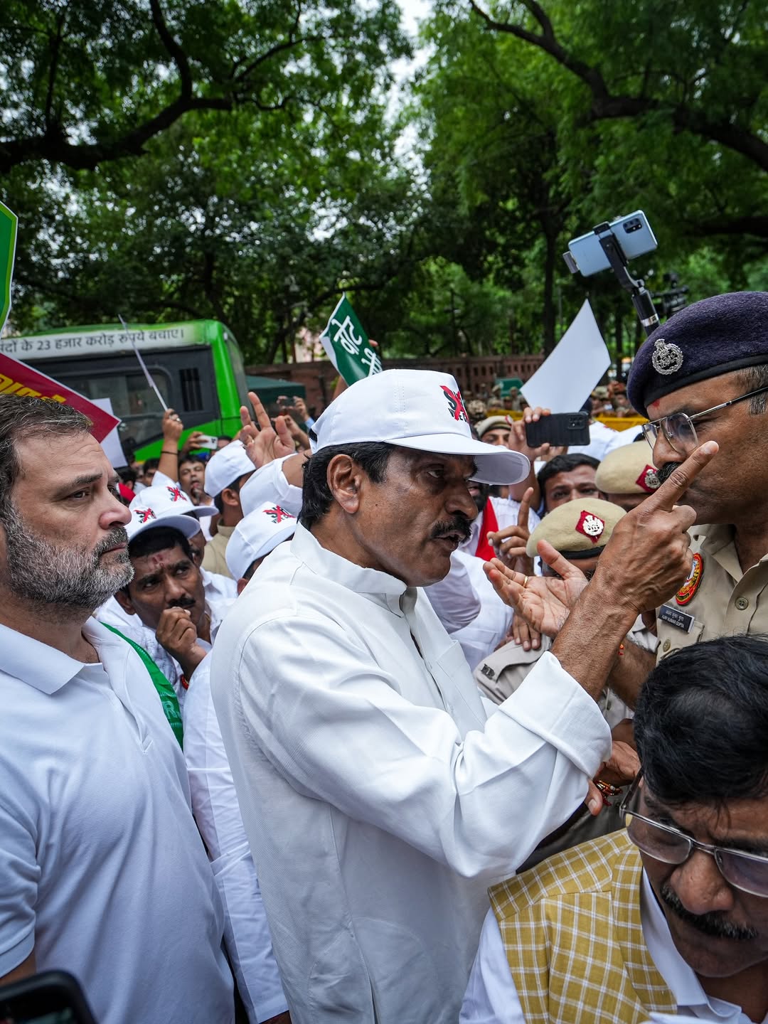 parliament protest, rahul gandhi, india alliance protest photos, election commission