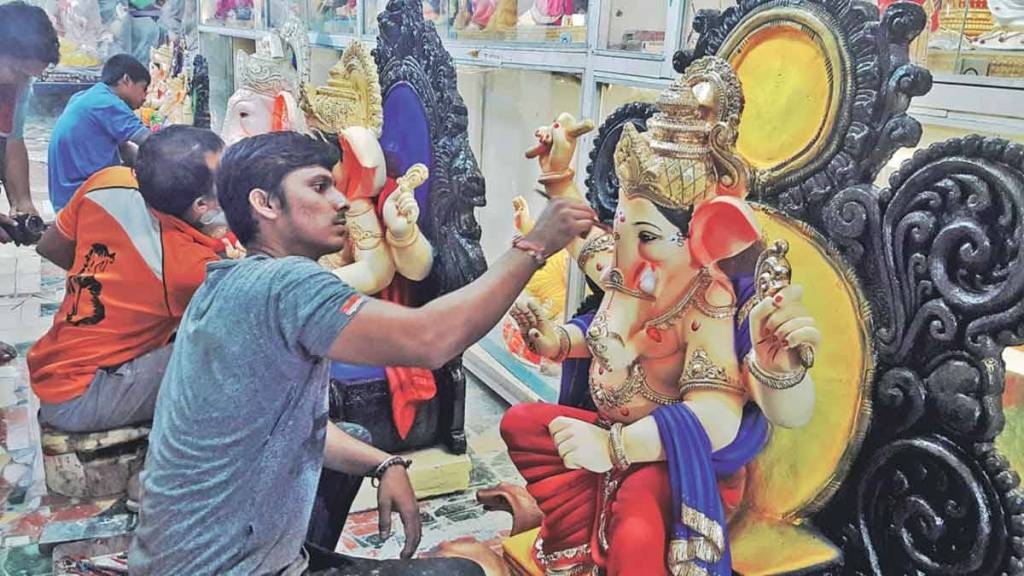 Pen Ganesh idols news