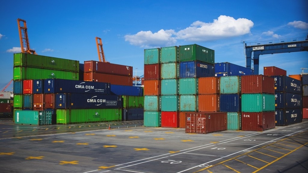air cargo for farmers, Jalgaon airport cargo service, Krishi Udan scheme, agricultural exports India, Maharashtra cargo airports,