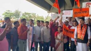 protest against Mumbai Goa highway work delay