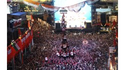 Dahi Handi 2025 : कसब्यातील राधेकृष्ण ग्रुपने फोडली सुवर्णयुग तरुण मंडळाची दहीहंडी