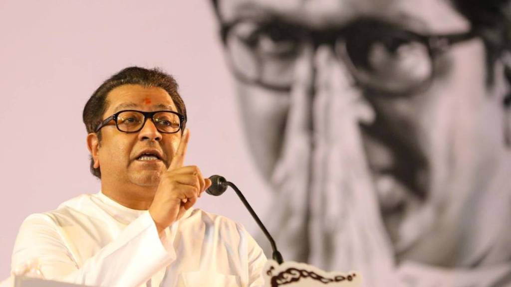 Raj thackeray slams mahayuti government