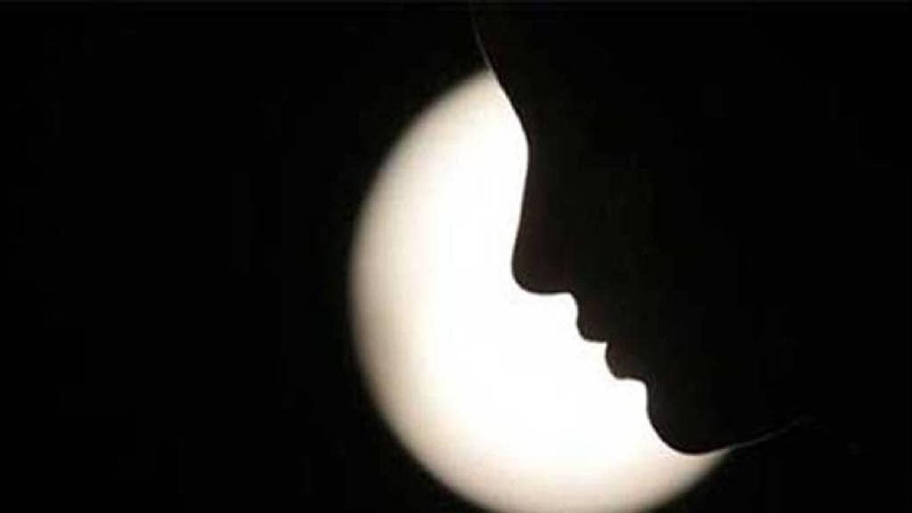 Case filed against 6 people for raping 15 year old girl Mumbai print news