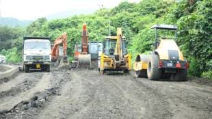 traffic jam holiday festival 15 august dahi handi festival The repair of the Ghodbunder Gaimukh Ghat road