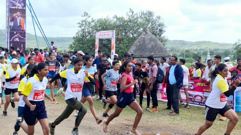 sangli runners win dandoba cross country Maharashtra state level cross country competition at dandoba miraj