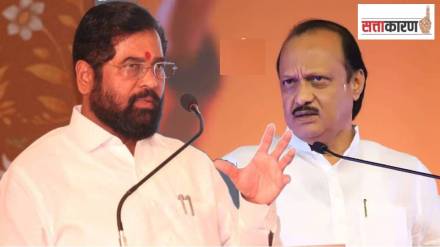 पुण्यात अजित पवारांची एकनाथ शिंदे यांच्यावर कुरघोडी