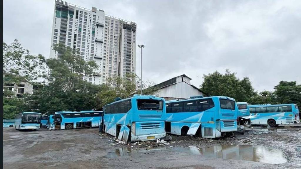 no demand for Shivshahi buses even in scrap under the Pune division of Maharashtra State Transport Corporation Pune print news