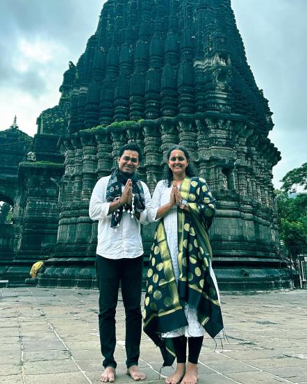 सुनील आणि त्याची पत्नी प्रतिमा दातारने सोशल मीडियावर पोस्ट शेअर करत ही गुडन्यूज दिली आहे.