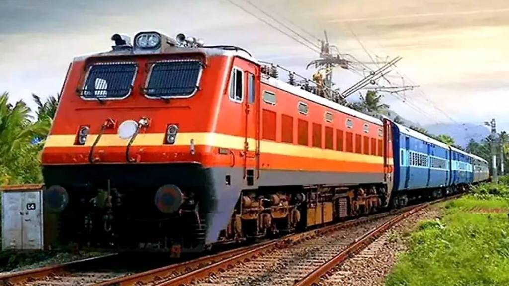 New train starts for Pune from Jalgaon