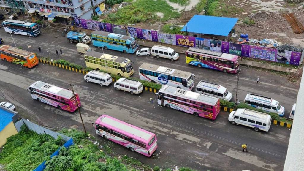 illegal private bus parking in Virar