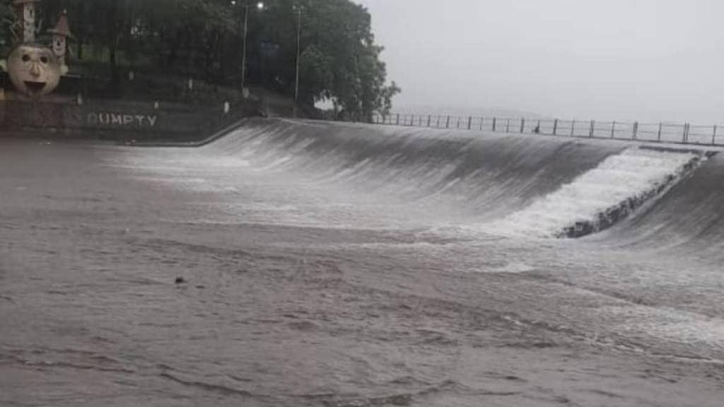 Vihar Lake which supplies water to Mumbai filled with rain Mumbai print news
