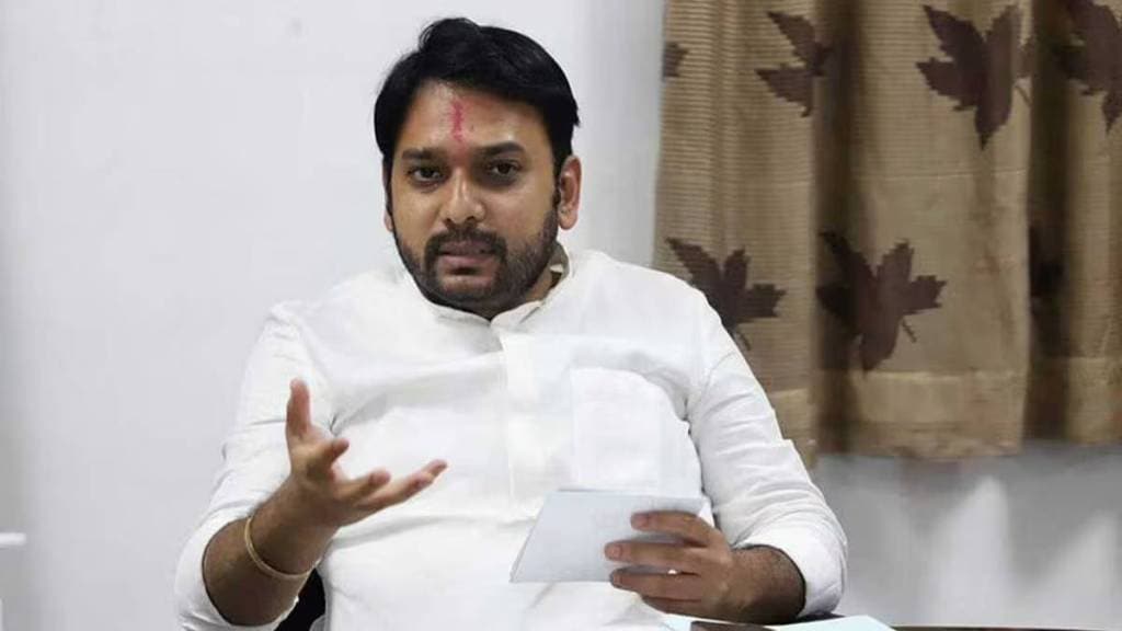 Equal funds should be given to public representatives of all parties said MLA Vishwajit Kadam