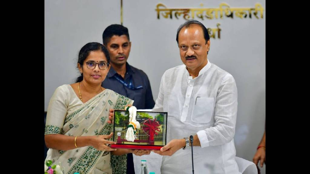 Following the Revenue Minister, the Deputy Chief Minister praised the District Collector