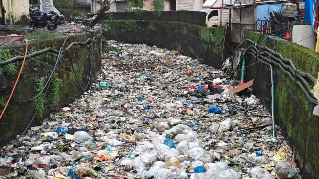 Rohidas Munde criticizes the administration of the municipal corporation disrupted due to heavy rains