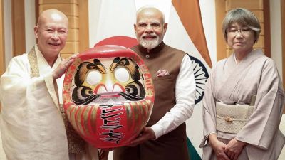 “ध्येय ठरवा आणि..”, पंतप्रधान मोदींना भेट मिळालेली ‘दारुमा डॉल’ खास का आहे?