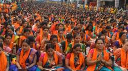 दगडूशेठ गणपतीसमोर ३५ हजार महिलांचे अथर्वशीर्ष पठण