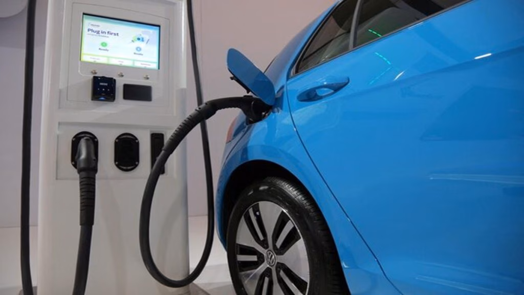 Electric Car News in Marathi 
