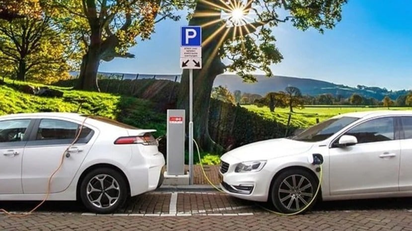 Electric Car News in Marathi 