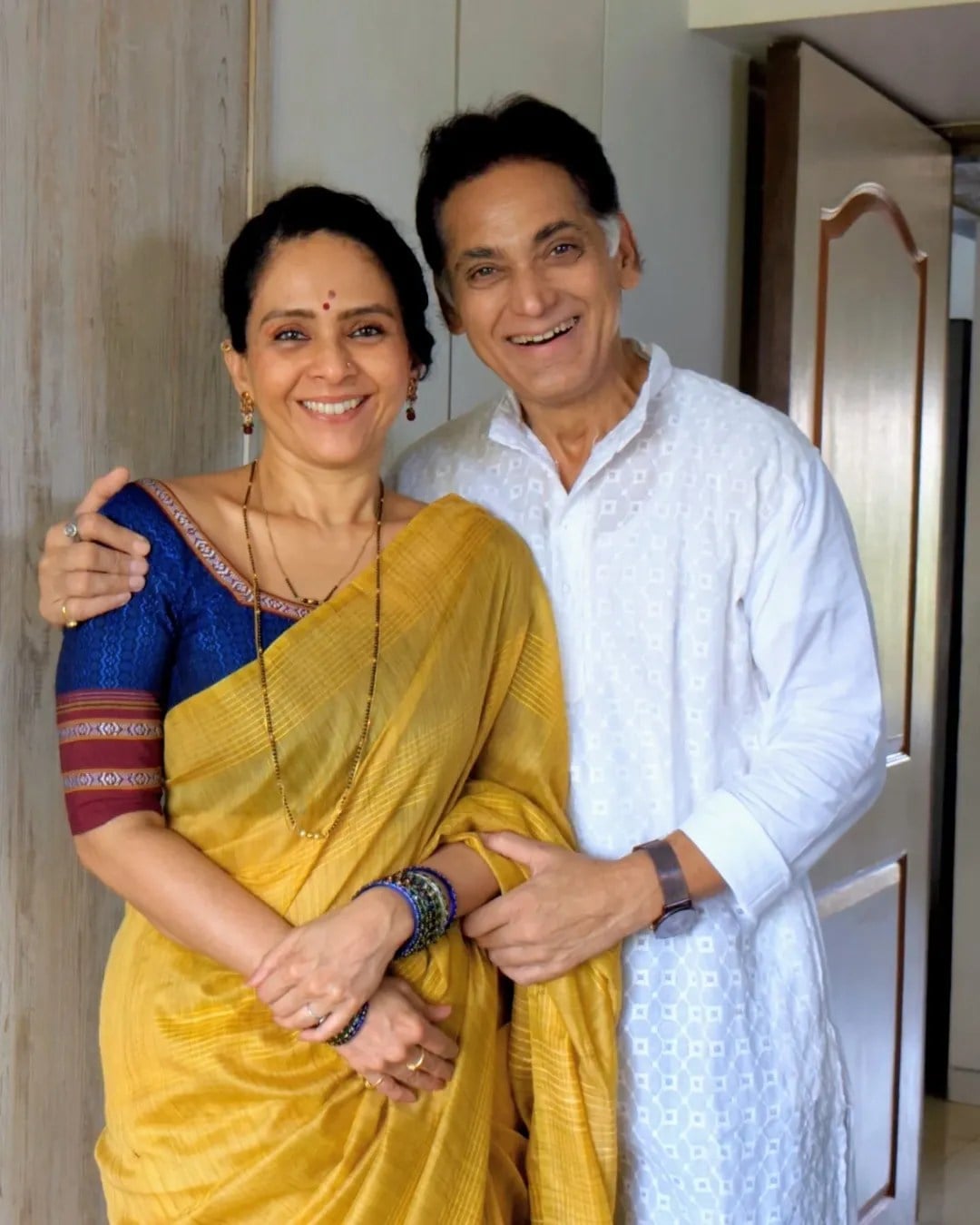 Avinash narkar and Aishwarya narkar couple traditional look photoshoot
