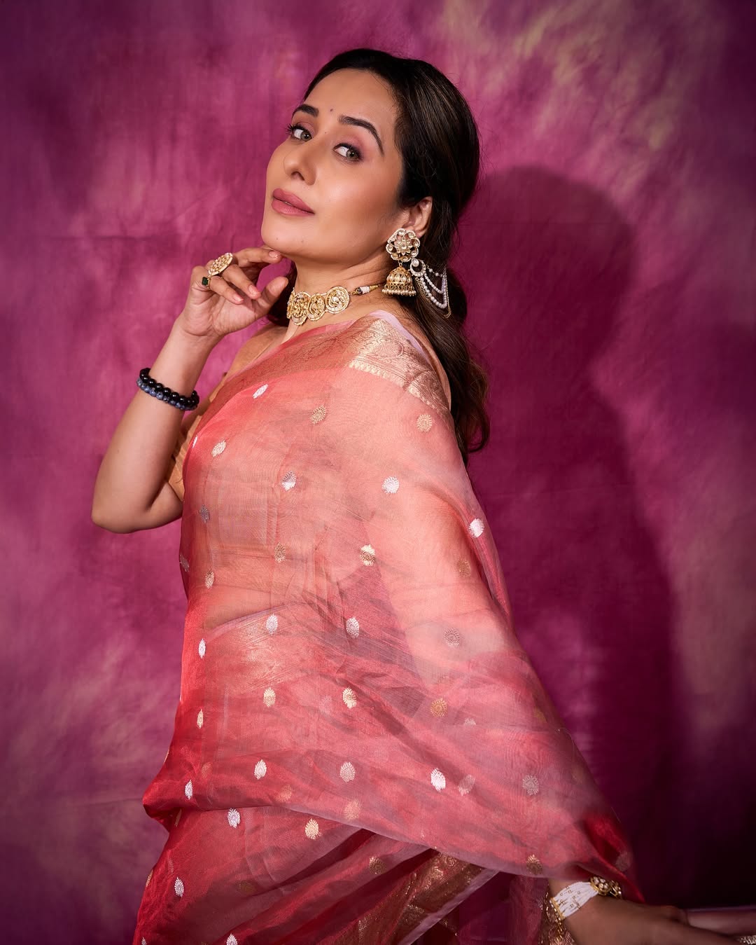 Tejaswini Lonari Navratri fifth day green outfit look