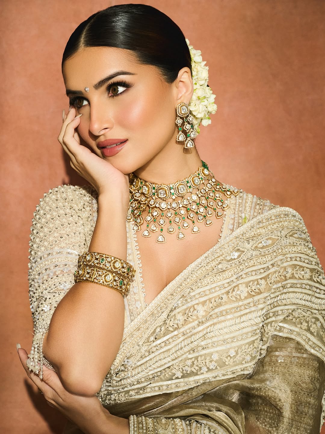 tara sutaria veer pahariya realtionship
