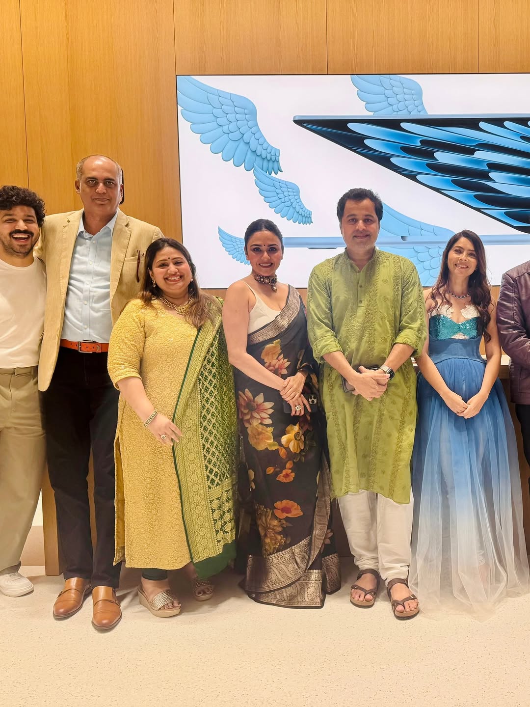 Sonalee Kulkarni at Apple Store Pune launch