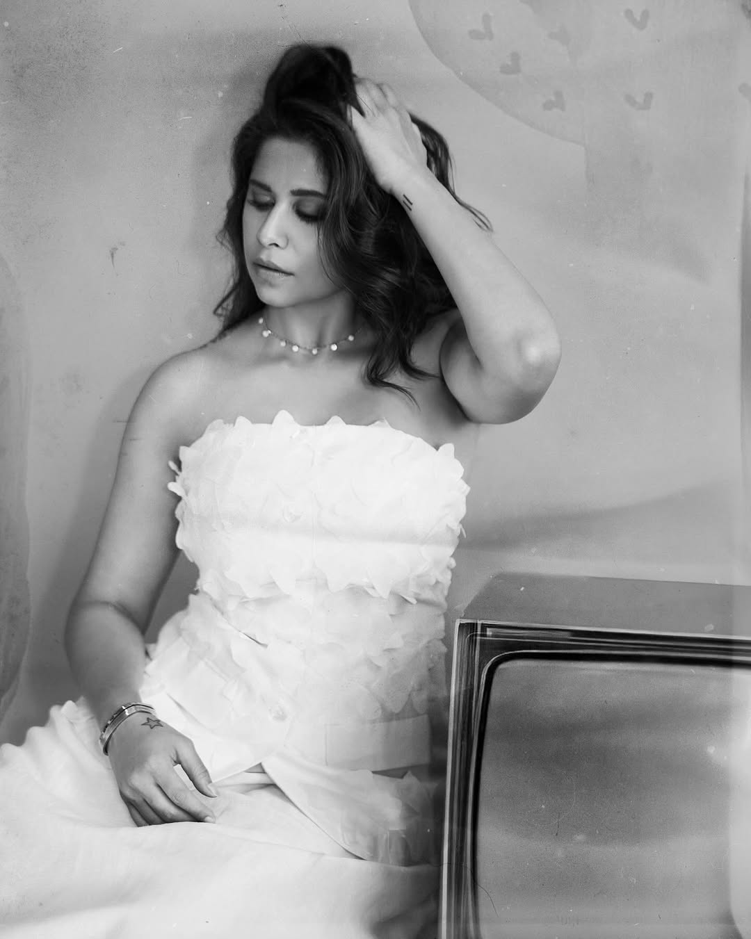sai tamhankar vintage photoshoot