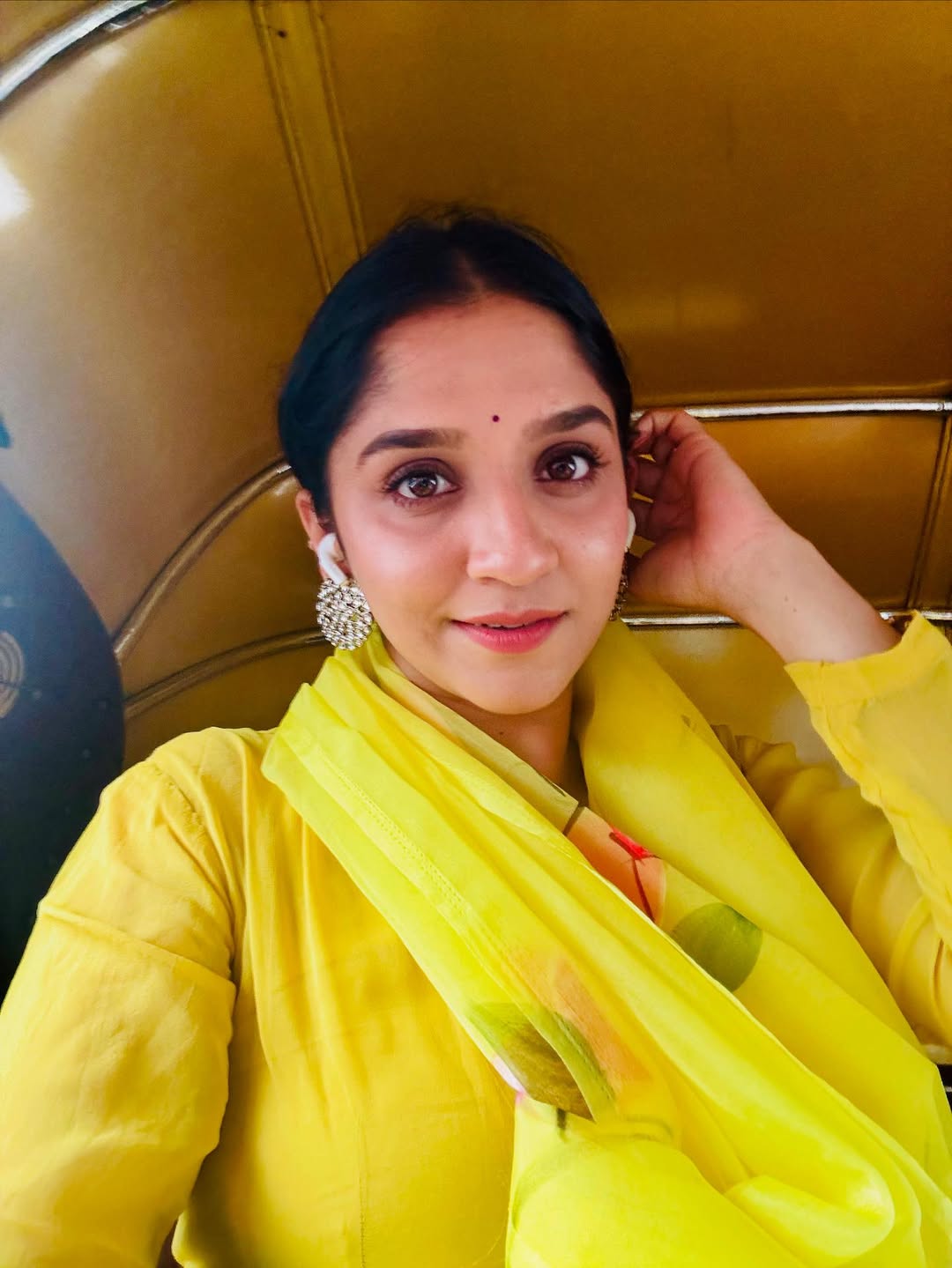 Marathi actress shivani sonar