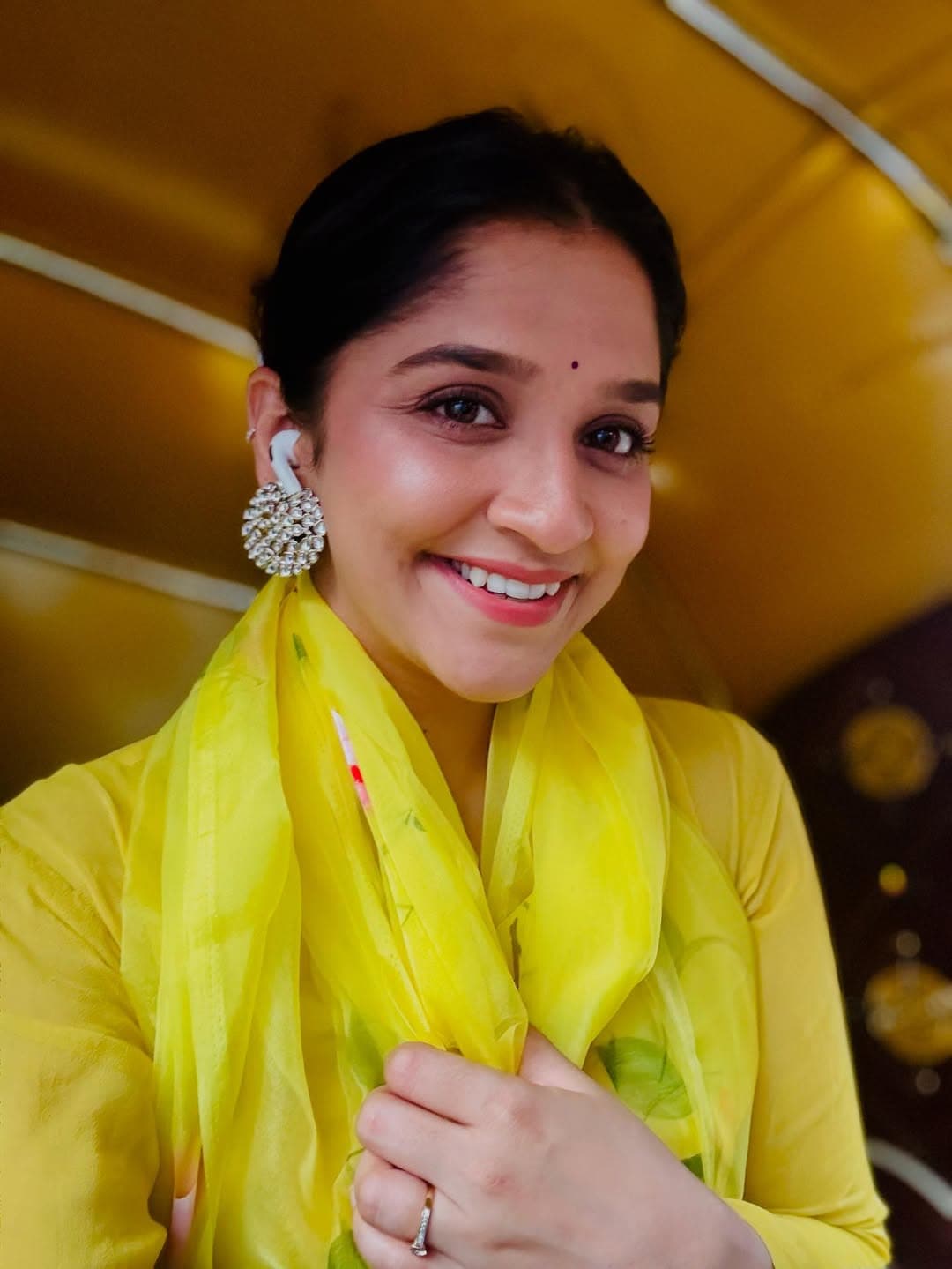 Marathi actress shivani sonar