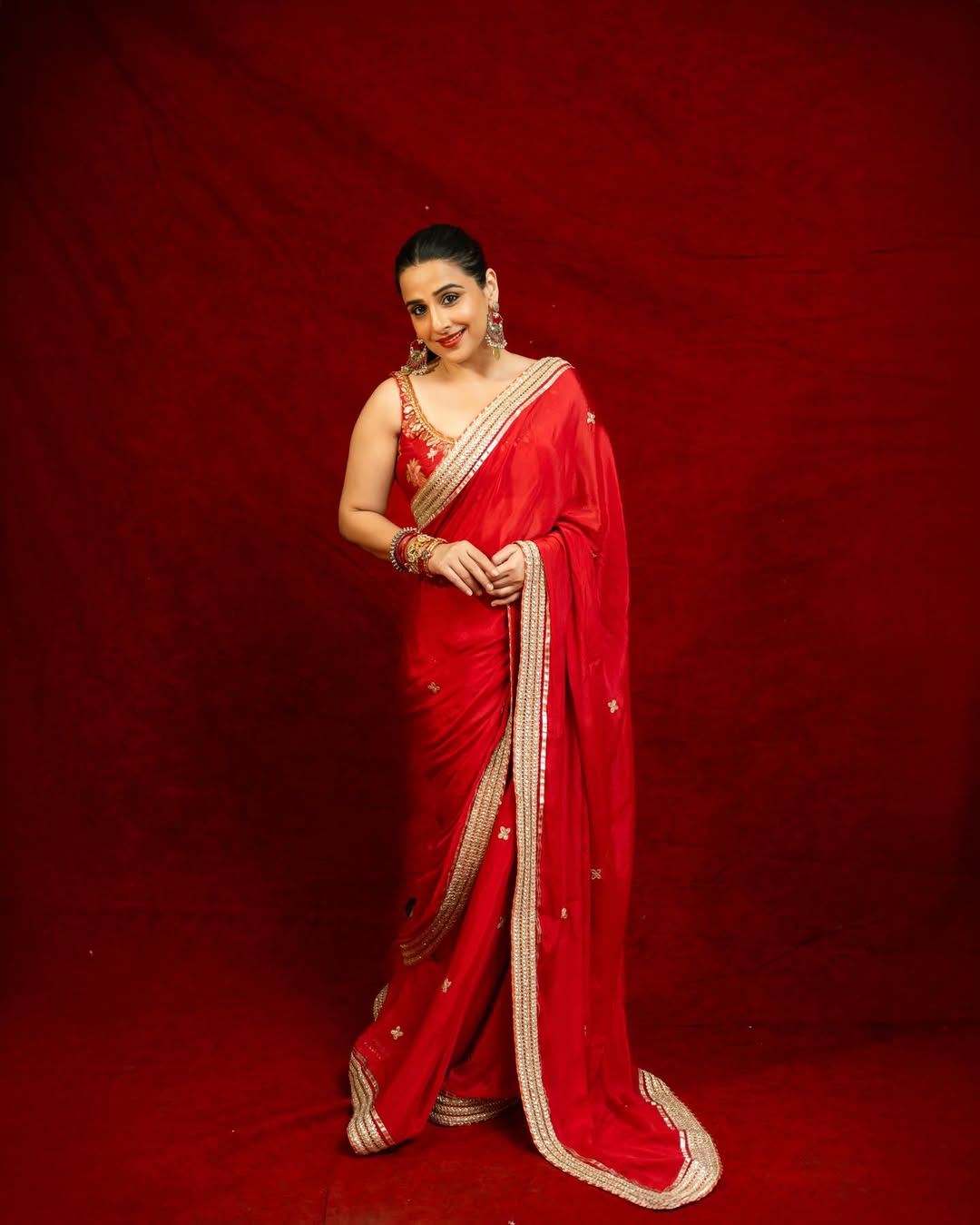 Bollywood actress vidya balan second day navratri red saree look