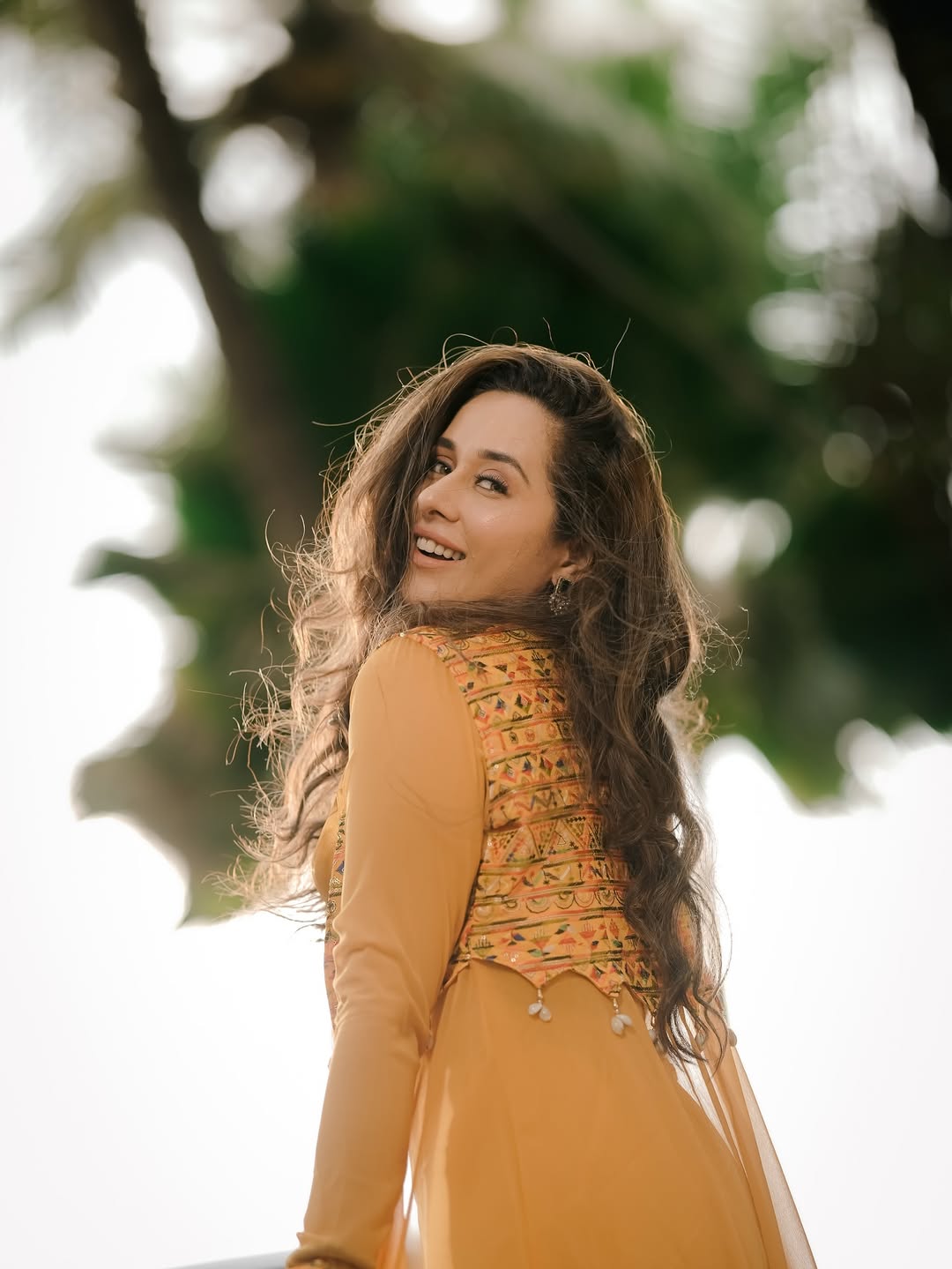 Tejaswini Lonari,