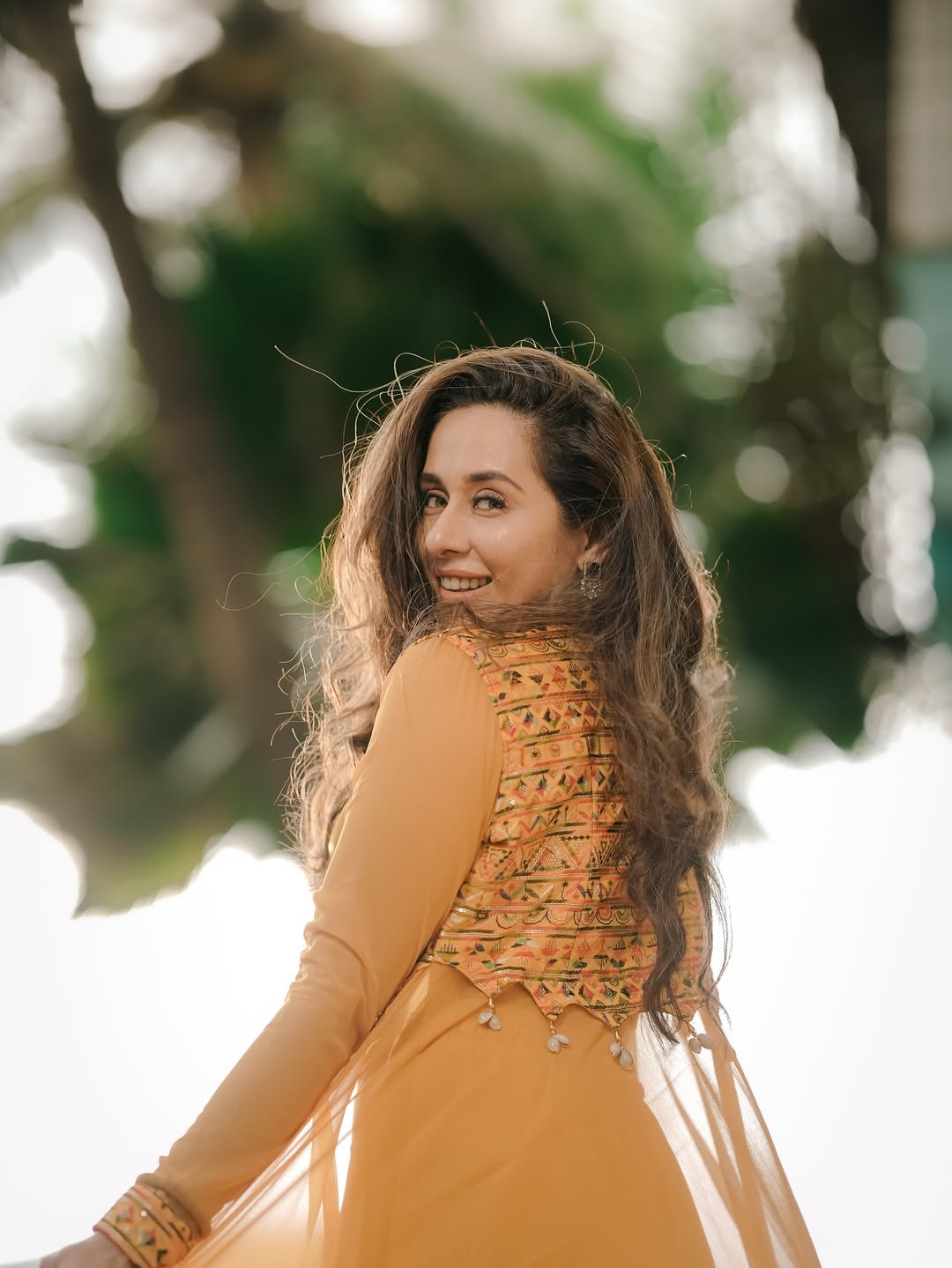 Tejaswini Lonari,