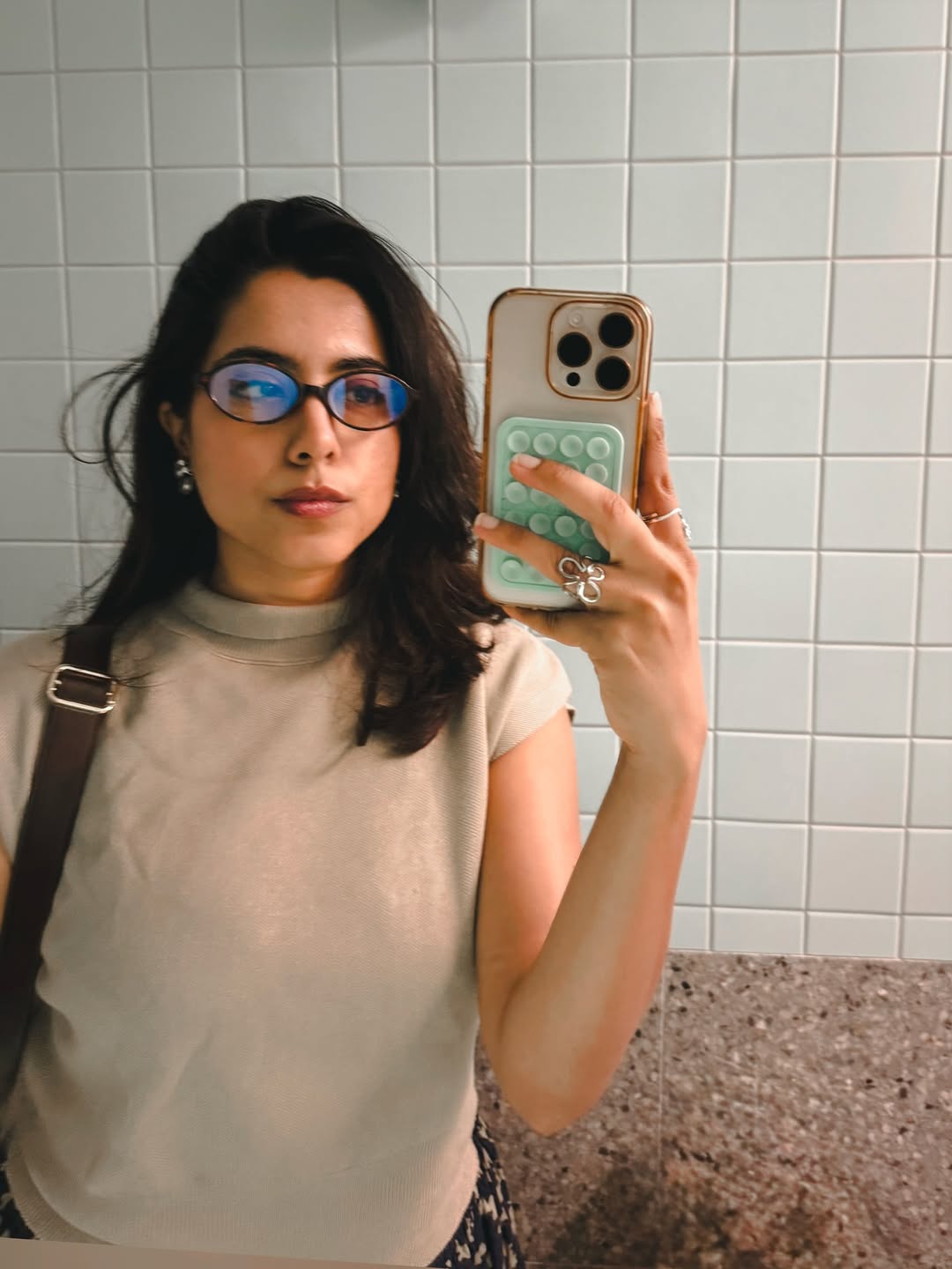 sakhi gokhale stylish look in Australia
