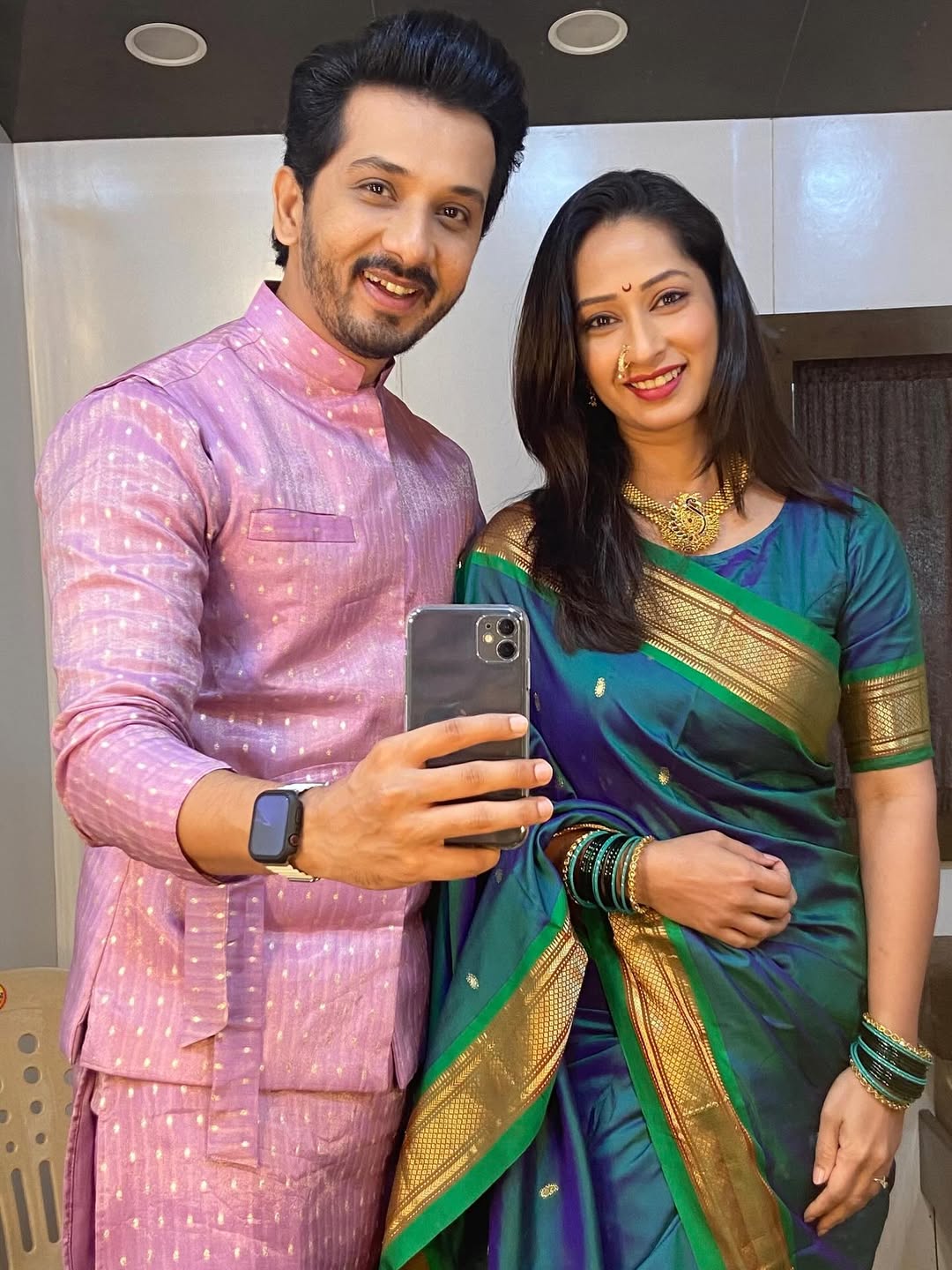 Abhijeet khandkekar writes post for late actress priya marathe